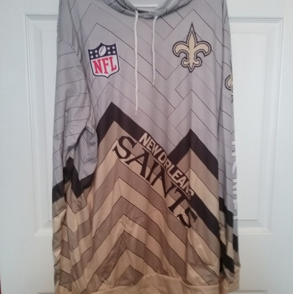 Brand new New Orleans Saints hooded size 5XL